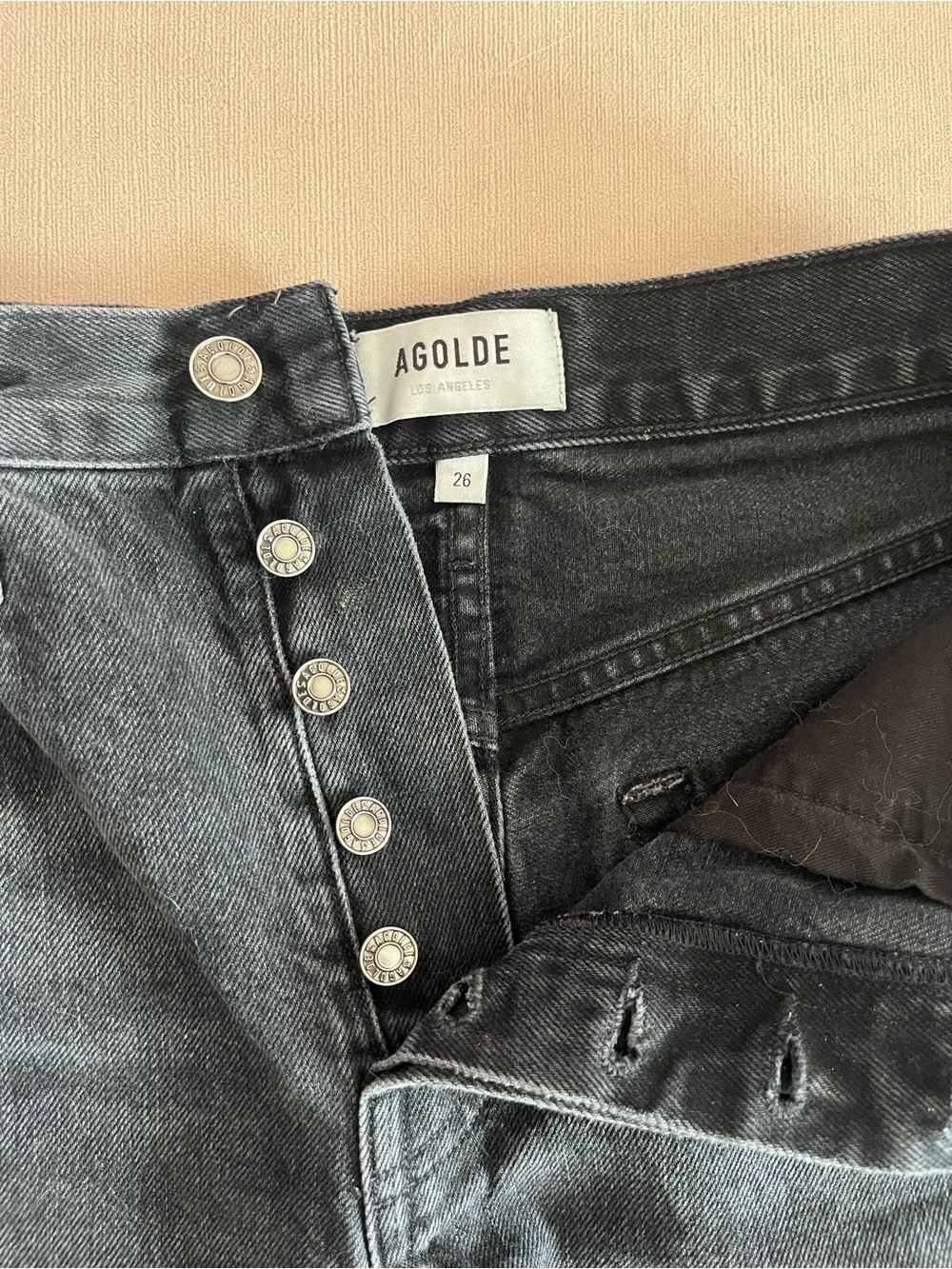 Agolde Riley Shorts - Picture 3 of 5